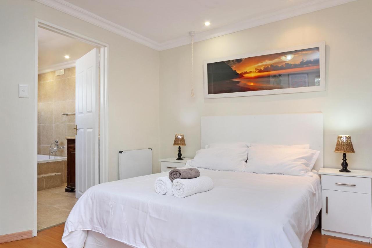 The Bohemian Guesthouse Cape Town Bagian luar foto