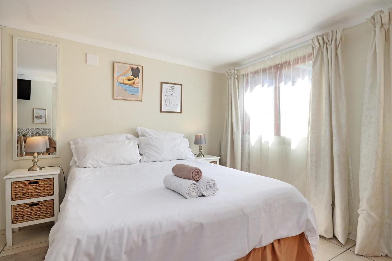 The Bohemian Guesthouse Cape Town Bagian luar foto