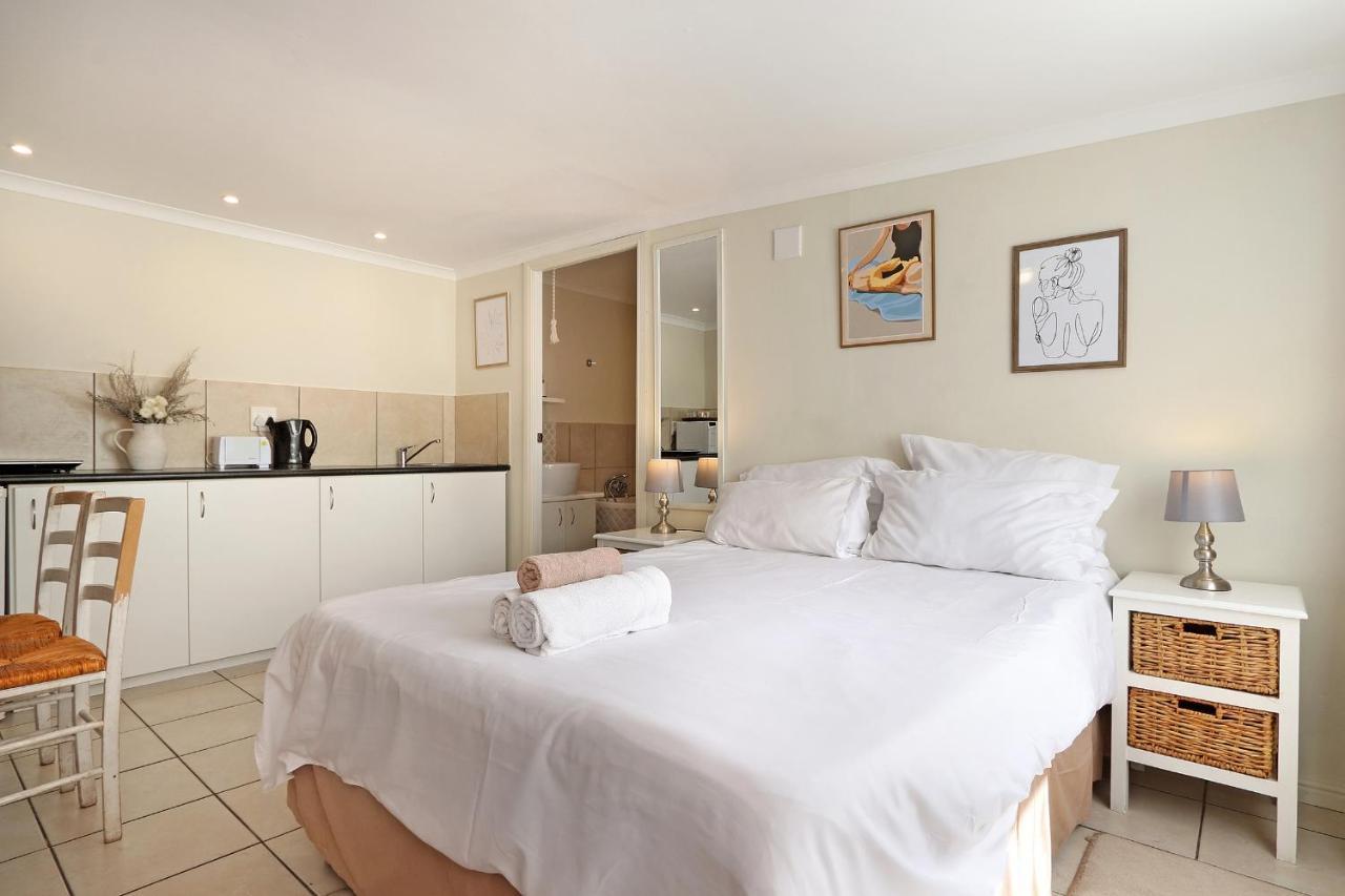 The Bohemian Guesthouse Cape Town Bagian luar foto