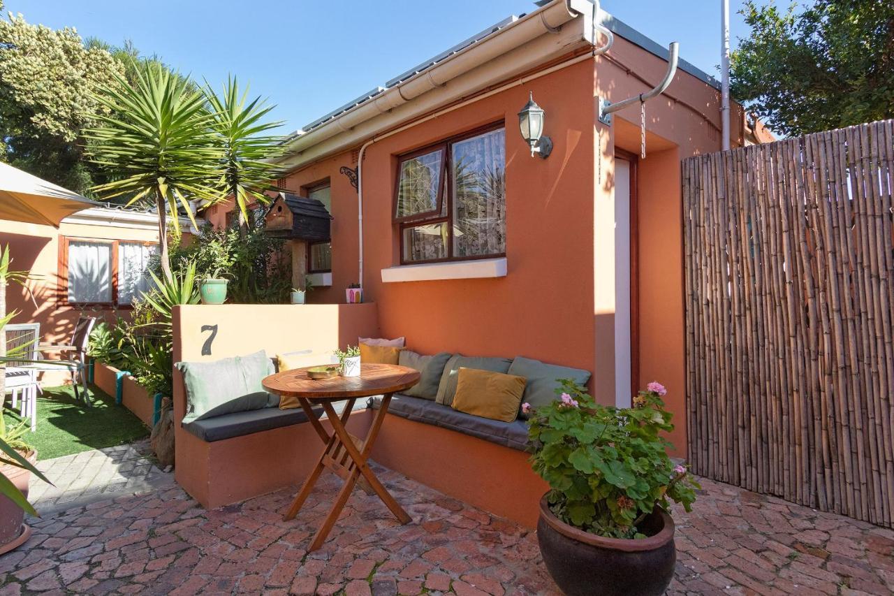 The Bohemian Guesthouse Cape Town Bagian luar foto
